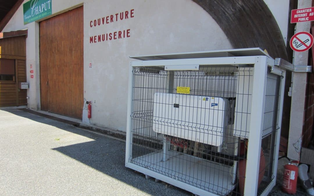 Transition énergétique : des panneaux photovoltaïques sur notre atelier